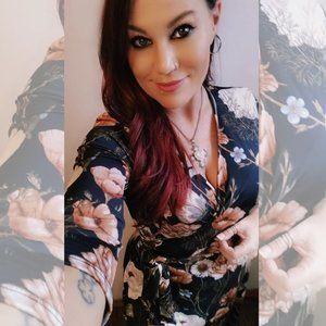 Meet your posher, Carrie!